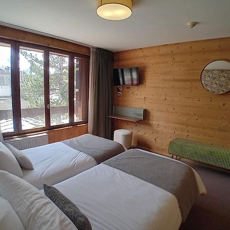 Hotel Le Sherpa Лес дьо Алпс Екстериор снимка