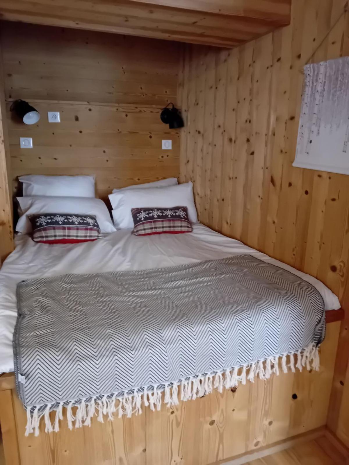 Hotel Le Sherpa Лес дьо Алпс Екстериор снимка
