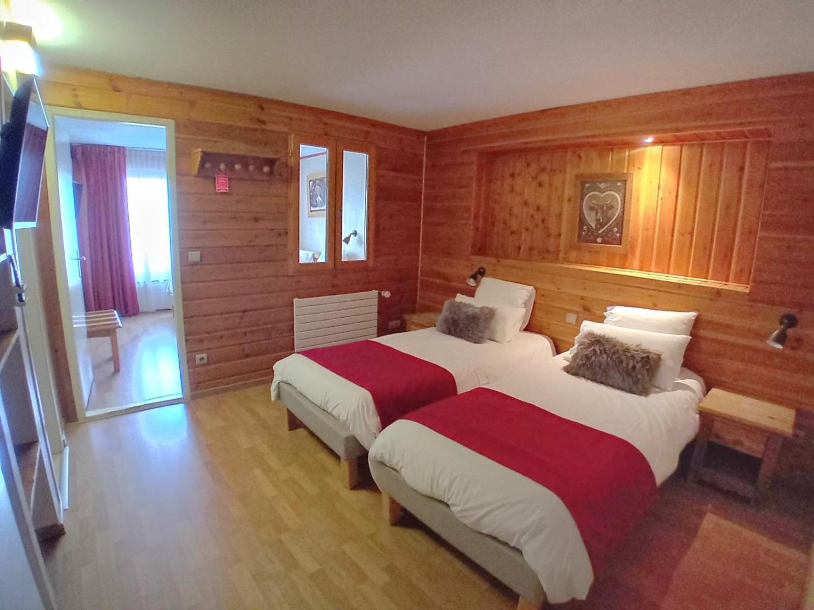 Hotel Le Sherpa Лес дьо Алпс Екстериор снимка