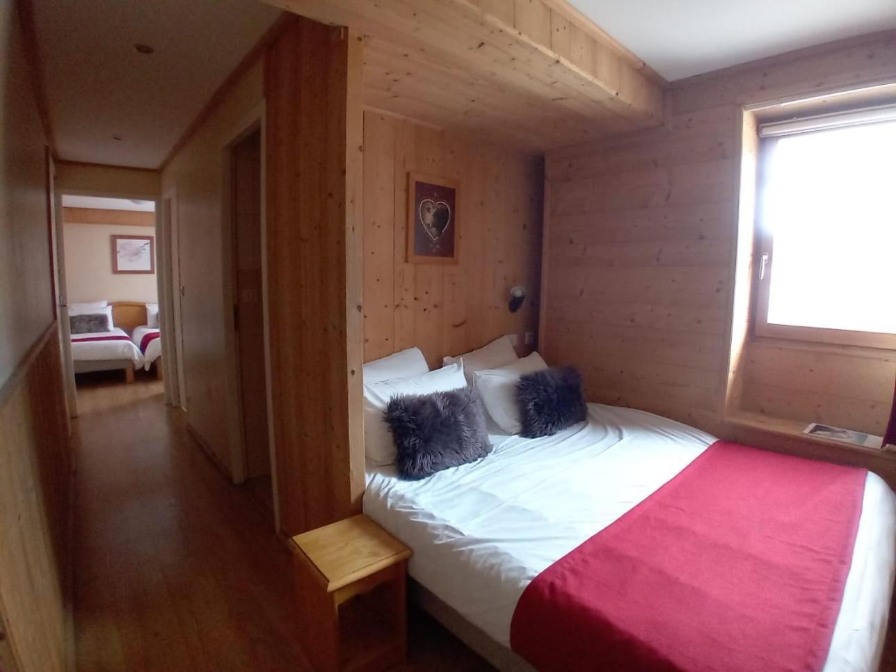 Hotel Le Sherpa Лес дьо Алпс Екстериор снимка