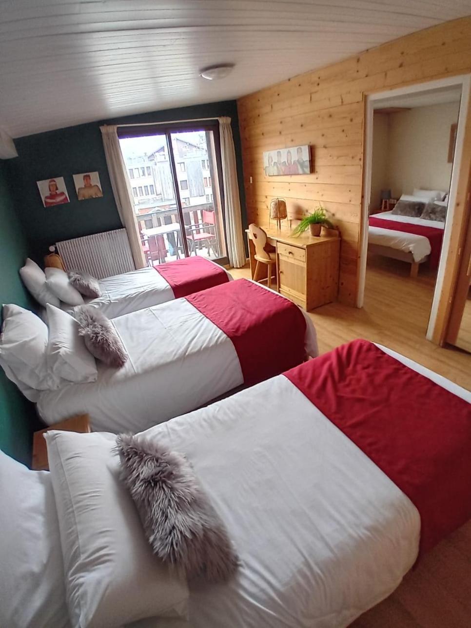 Hotel Le Sherpa Лес дьо Алпс Екстериор снимка