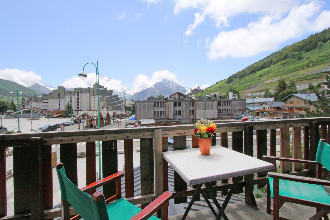 Hotel Le Sherpa Лес дьо Алпс Екстериор снимка